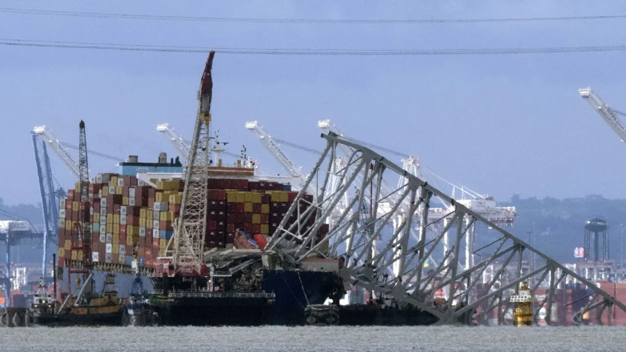 FBI Agents Have Boarded Vessel Managed by Company Whose Other Cargo Ship Collapsed Baltimore Bridge