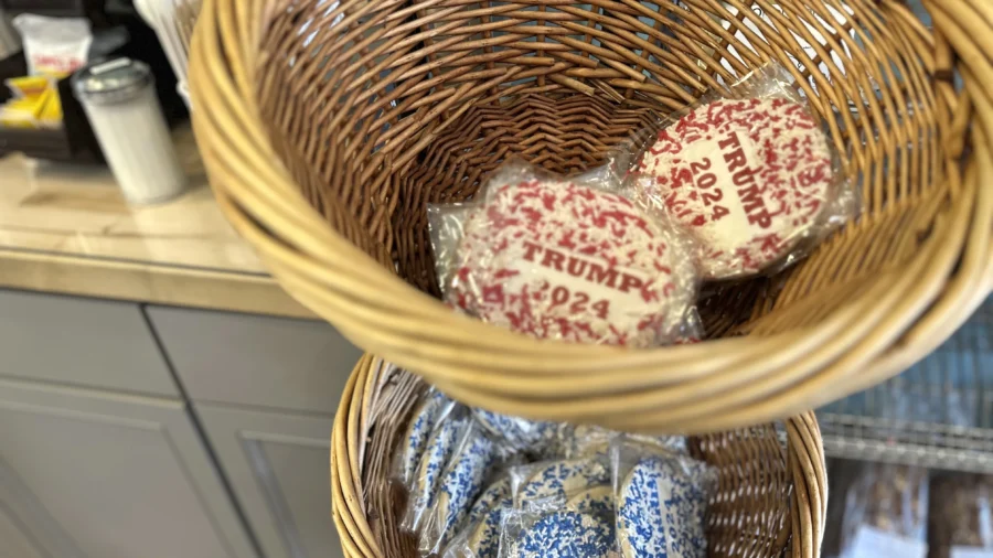 Pennsylvania Bakery’s 'Cookie Poll' Inspires Red and Blue Voters Alike