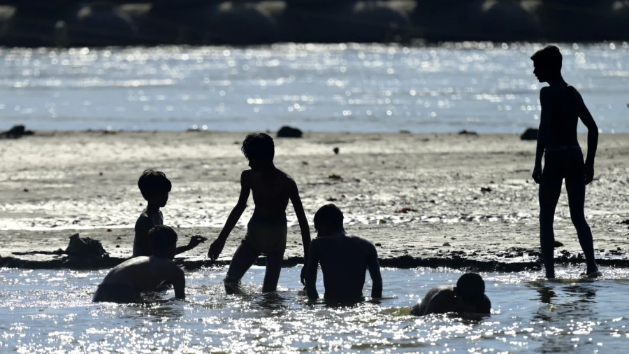 Dozens of Children Drown While Bathing During 3-Day Hindu Festival in Eastern India