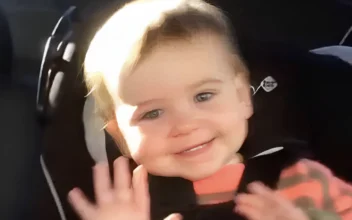 Super Cute Baby Wakes up Dancing to Justin Bieber