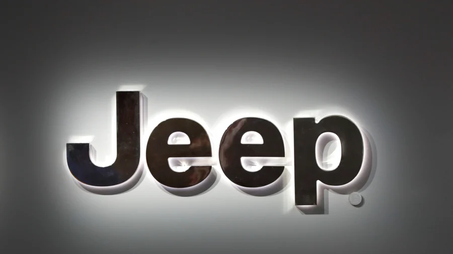 Jeep Urges 194,000 Plug-In Hybrid SUV Owners to Stop Charging and Park Outdoors Due to Fire Risk