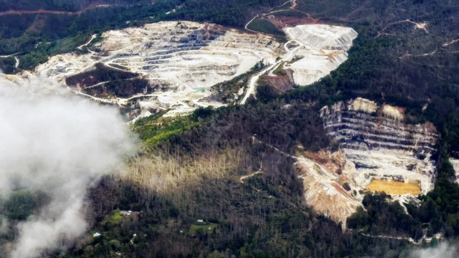 North Carolina Town That Produces Quartz Needed for Tech Products Is Devastated by Helene