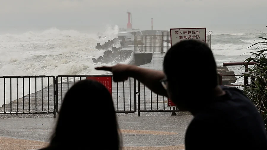 Taiwan Shuts Down for Typhoon Krathon, Bringing Torrential Rain