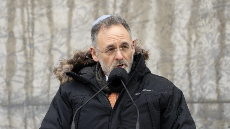 REPLAY: Israel Ambassador Speaks at UN Stakeout