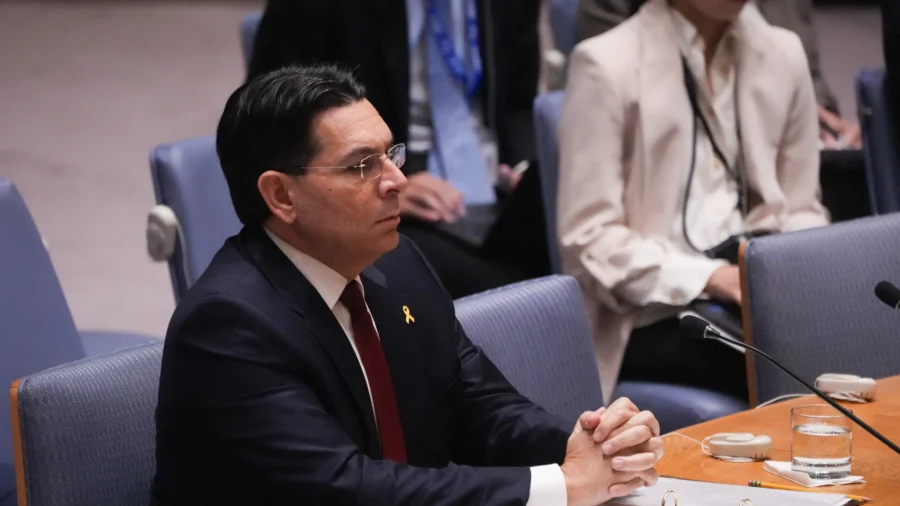 Israel, Iran Warn Each Other Over Future Attacks