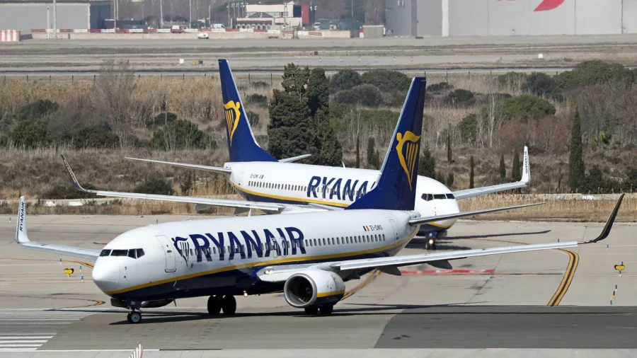 184 Passengers and Crew Evacuated as Ryanair Boeing Plane Catches Fire on Runway in Italy