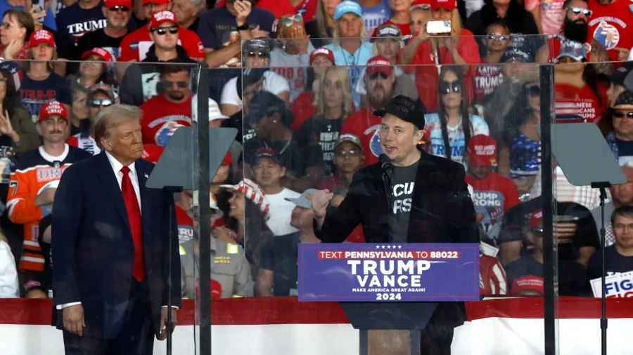 Elon Musk Joins Trump Rally for First Time NTD