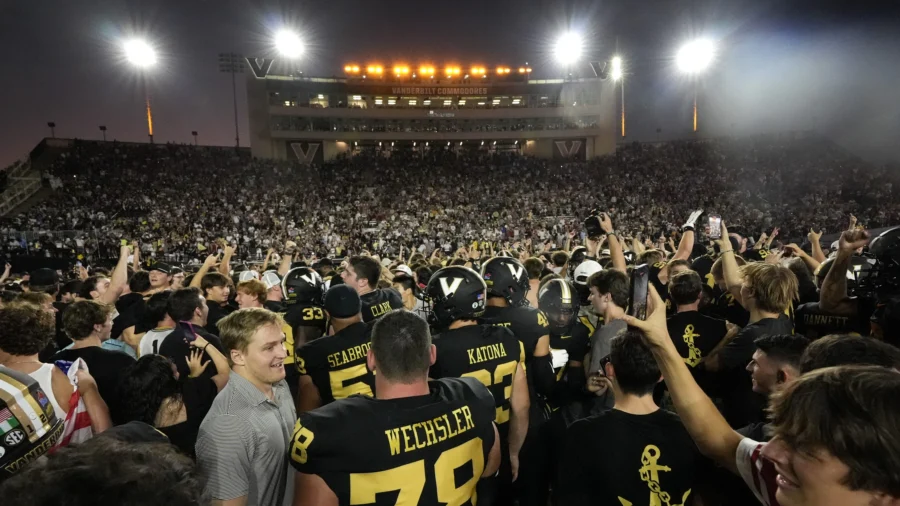 Vanderbilt Takes Down No. 1 Alabama 40–35 in Historic College Football Victory