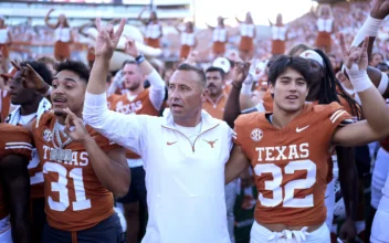 AP Top 25: Texas Returns to No. 1, Alabama Drops to No. 7 After Upsets Force Reshuffling of Rankings