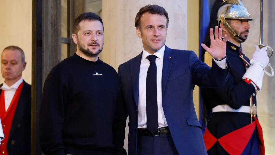 Macron Hosts Zelenskyy in Paris