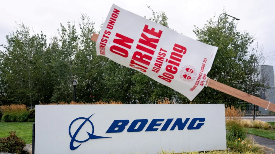 Union Leader Says Striking Boeing Workers in for ‘Long Haul’ After Pay Talks Collapse