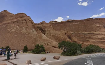 Hiker Dies in Fall at Arches National Park in Utah