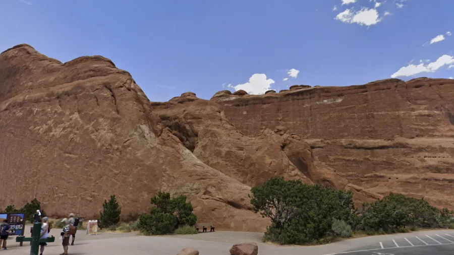 Hiker Dies in Fall at Arches National Park in Utah