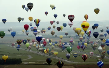 Hot Air Balloons Fill the Skies Above New Mexico