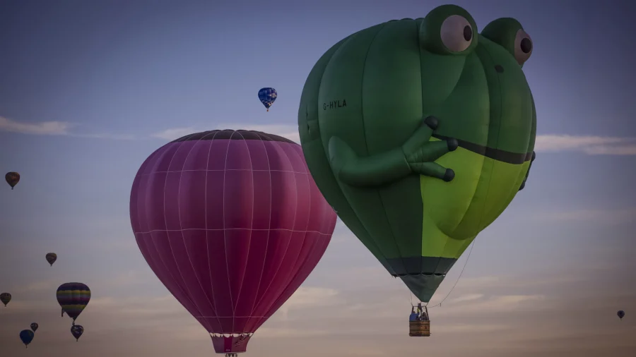 Not Exactly Smooth Sailing at 52nd Albuquerque Balloon Fiesta After 4 Incidents