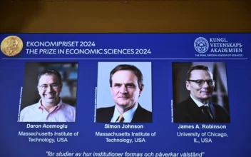 Nobel Economics Prize Is Awarded for Research Into Why Countries Succeed or Fail