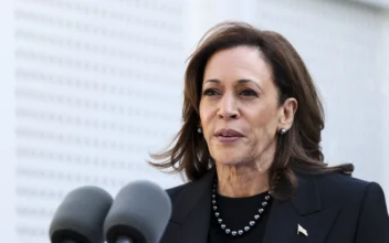 Harris Pivot to ‘Very Pro Business, Pro War, Pro Israel’ Hurt Campaign: Expert