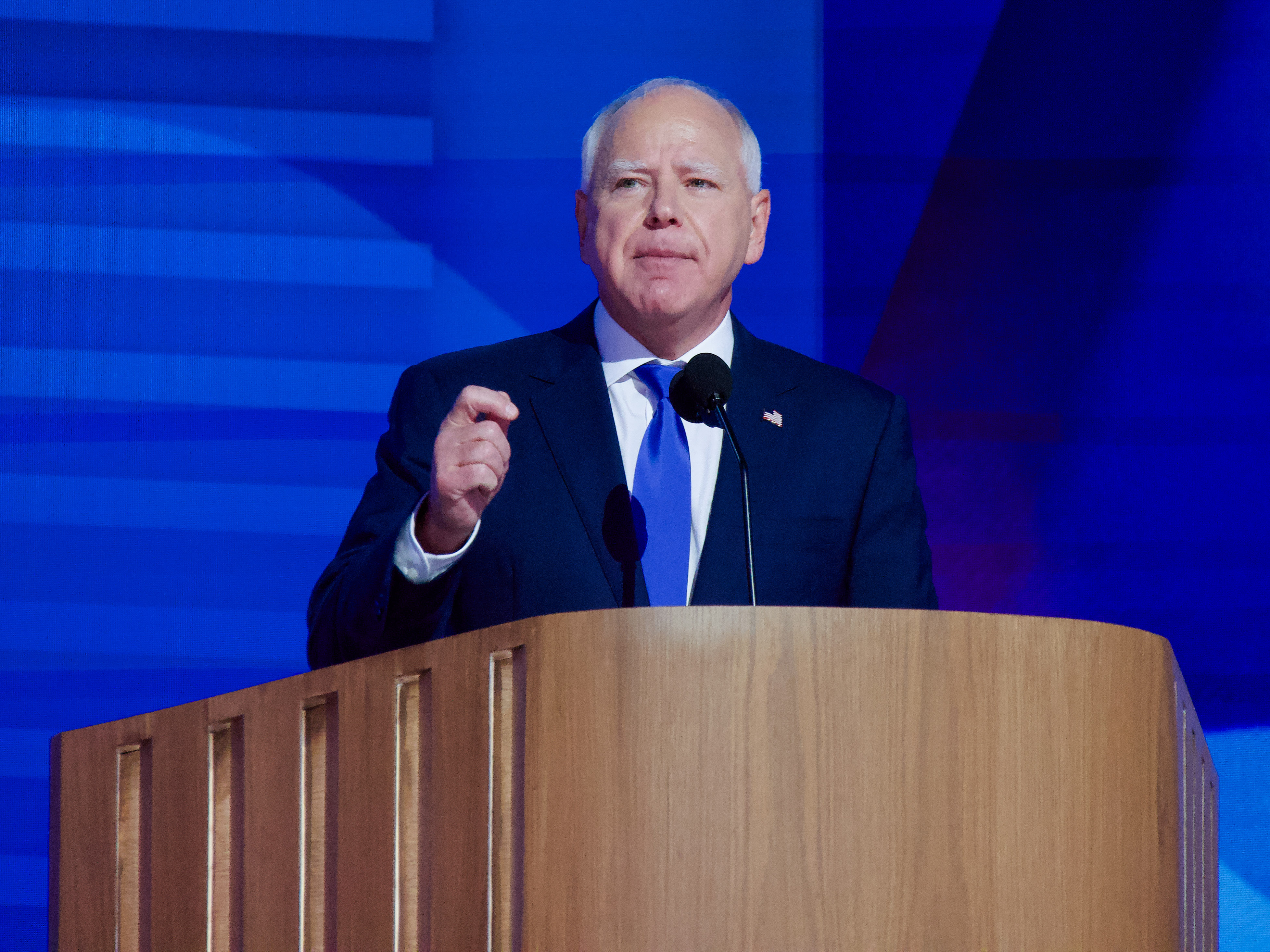 Walz Holds a Campaign Event in Wisconsin With Govs. Tony Evers, Gretchen Whitmer NTD