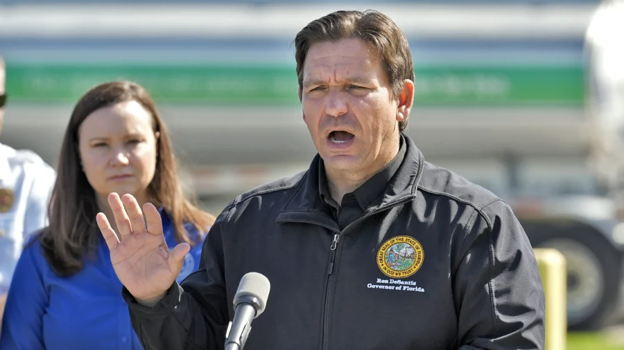 DeSantis Holds Press Conference in Tampa