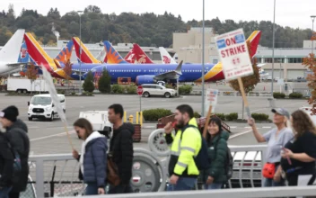 Boeing Preparing to Lay Off 17,000 Workers Amid Strike