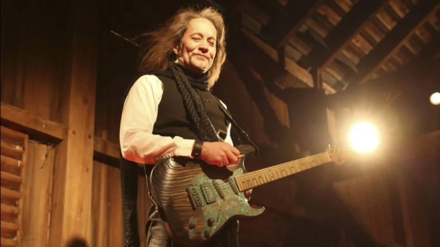 Jake E. Lee, Former Ozzy Osbourne Guitarist, Shot Multiple Times in Las Vegas