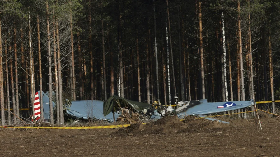 2 German Pilots Killed When WWII-Era Airplane Crashes After Takeoff in Southern Finland