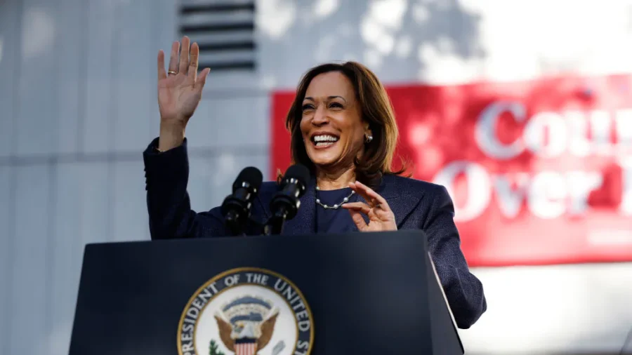 Harris Rallies in La Crosse, Wisconsin