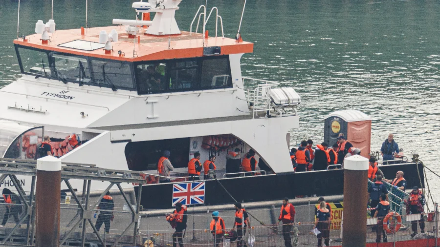 UK Could See 62,000 More Migrants Recognized as Refugees