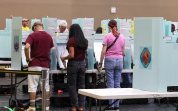 As Early Voting Kicks Off in Nevada, Nonpartisan Voters Hold the Key