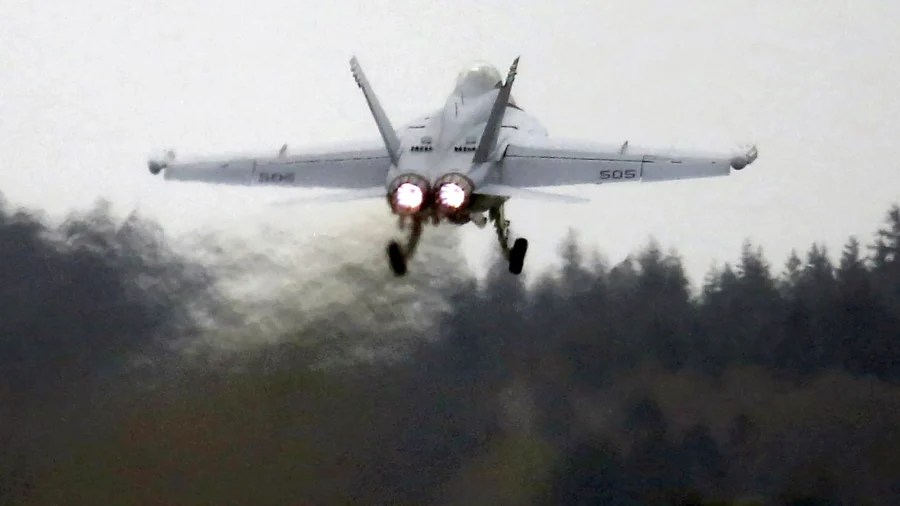 2 Navy Aviators Declared Dead After Fighter Jet Crashed in Washington State