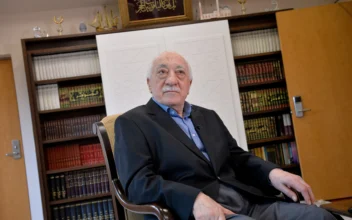 Gulen, Powerful Cleric Accused of Orchestrating Turkish Coup, Dies