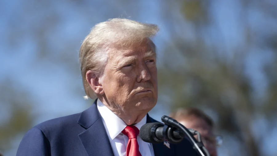 Trump Supports Early Return of Congress to Approve More Disaster Aid