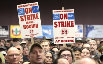 Striking US West Coast Boeing Workers to Vote on New Contract Proposal