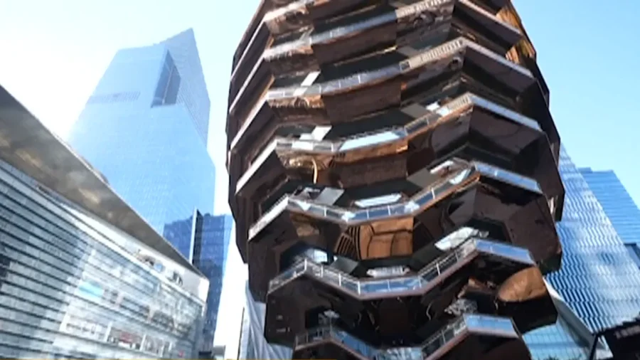 Tourists Return to NYC's Iconic Vessel