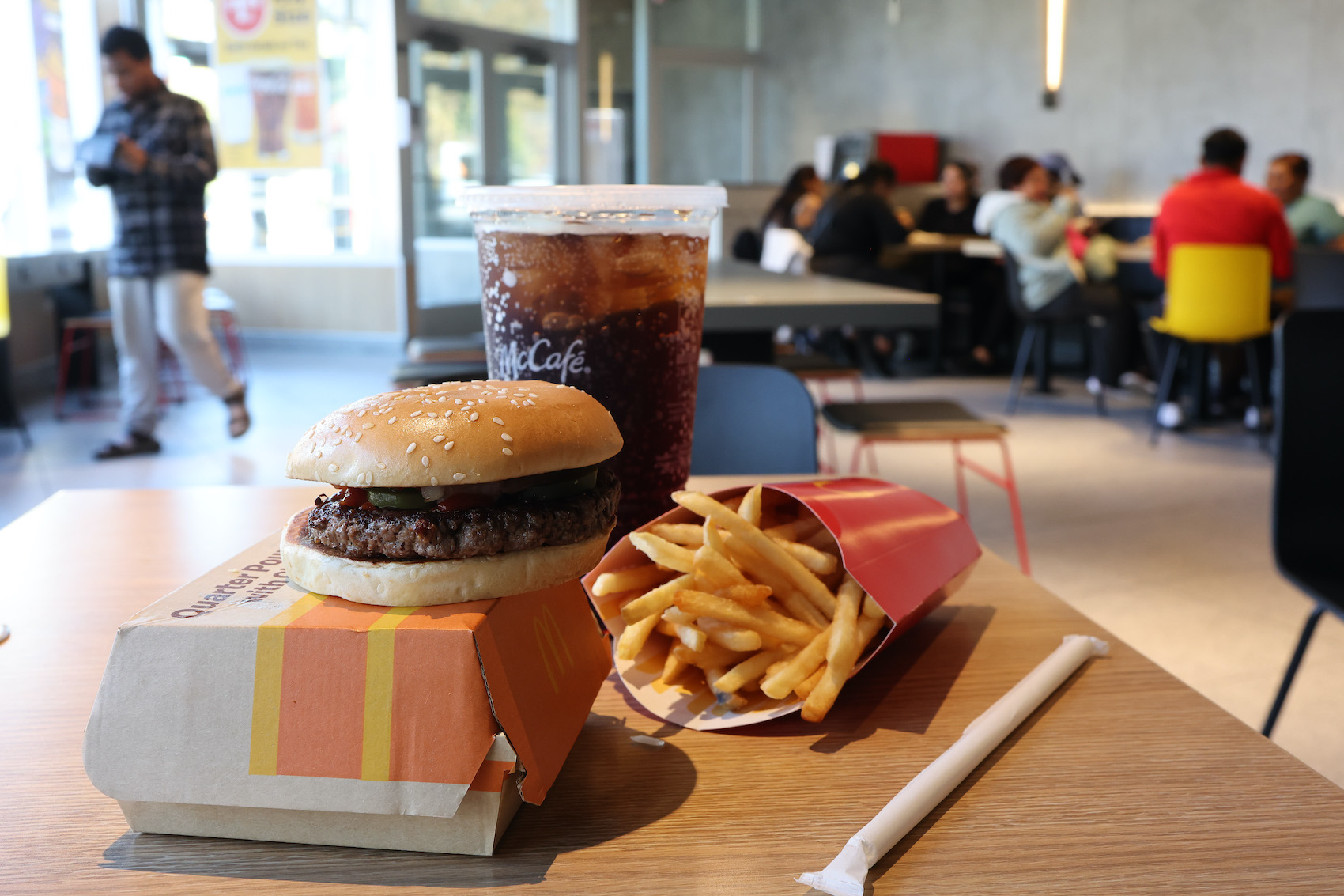 McDonald’s E. Coli Outbreak Linked to Slivered Onions Served in Quarter