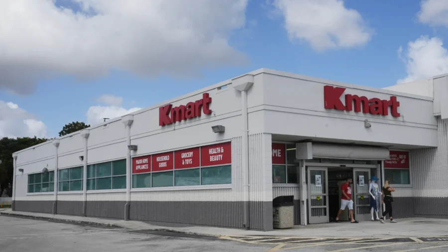 In a Suburban Miami Shopping Center, Kmart’s Last ‘Blue Light Specials’ Flicker