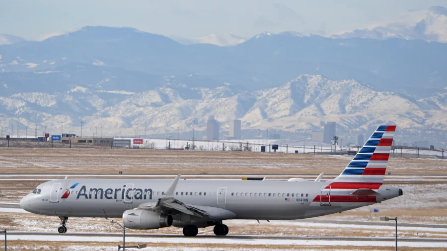 American Airlines Tests Boarding Technology That Audibly Shames Line Cutters