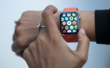 Court Greenlights $20 Million Class Action Settlement on Apple Watches