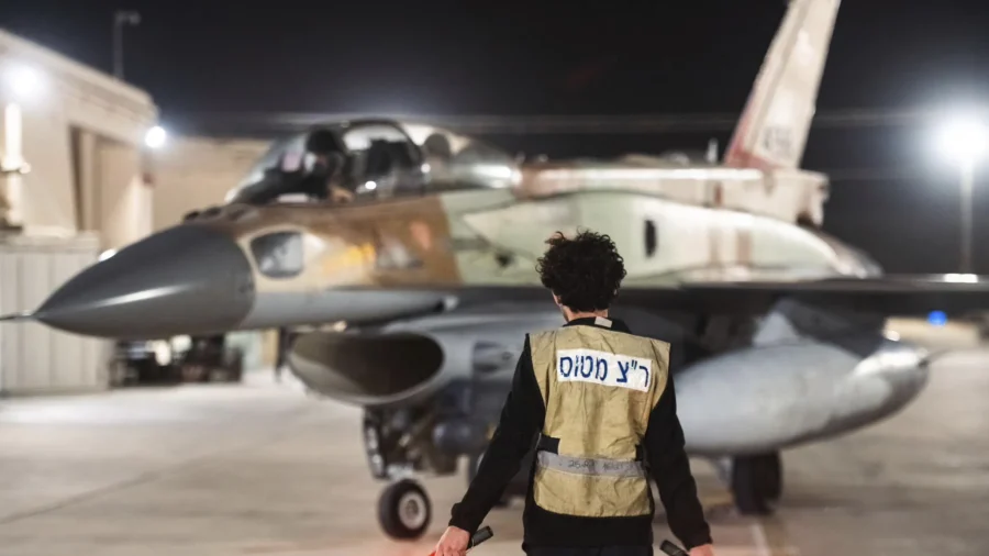 Scale of Israeli Hit Against Iran Underplayed, Iranian Retaliation Unlikely: Former Israeli Intelligence Official