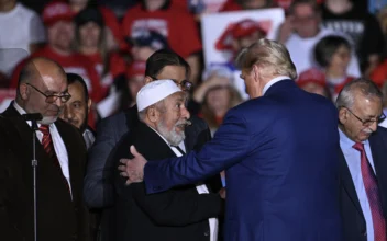 Support for Trump Is ‘Emblematic of a New Shift Happening in the Muslim Community’: Author and Muslim Reform Movement Co-founder