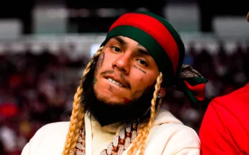 Rapper Tekashi 6Ix9ine Detained in New York on Parole Violation Claims