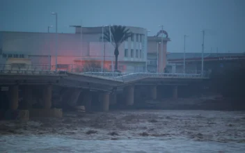 Spanish Floods Kill 95 as Year of Rain Falls in a Day in Valencia