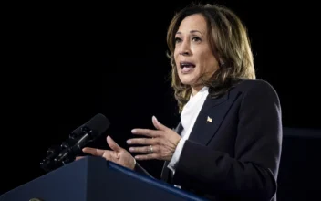 Harris Campaigns in Phoenix