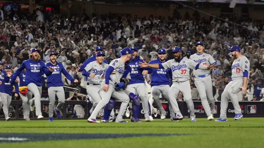 Dodgers Win World Series in 5 Games, Overcome 5-run Deficit With Help of Errors to Beat Yankees 7–6