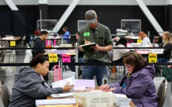 Officials Order Retabulation of 30,000 Absentee Ballots in Milwaukee