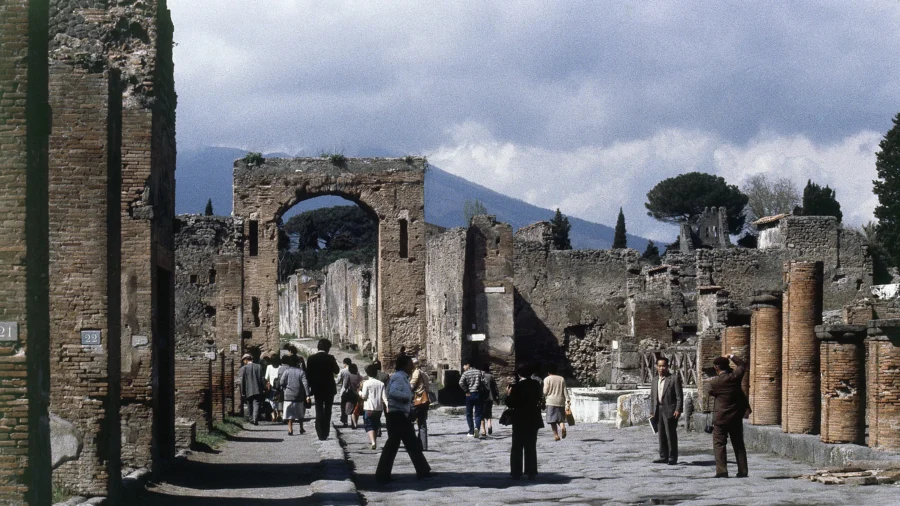 New DNA Evidence Rewrites Long-Told Stories of People in Ancient Pompeii