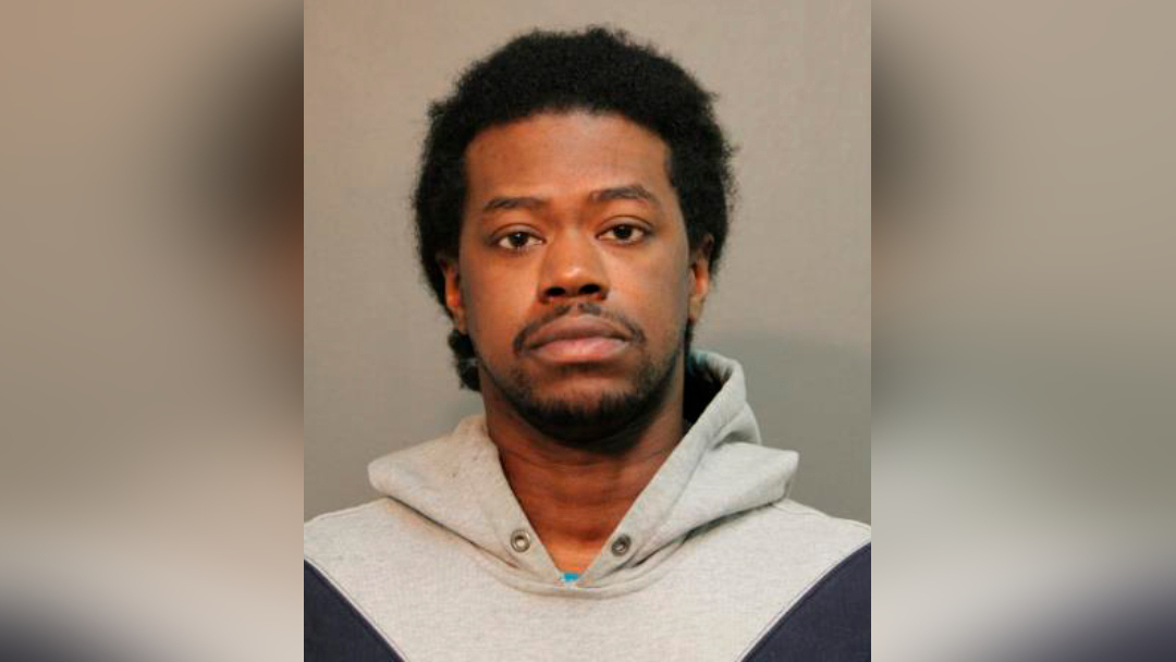 Man Charged With Murder in Fatal Shooting of 2 Workers at Chicago’s ...