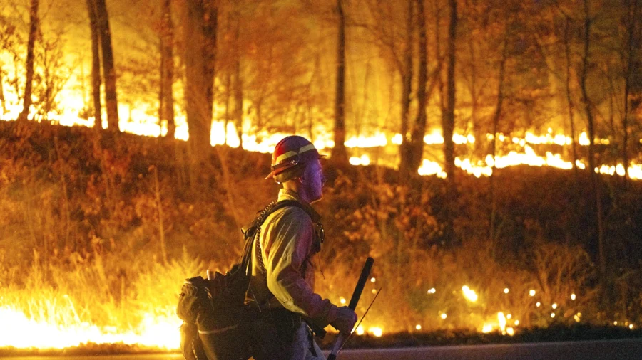 Fire Crews Battle Coast-to-Coast Wildfires