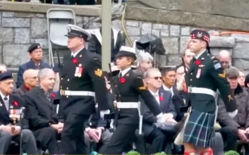 Remembrance Day Sees Canadians Gather in Memory of Veterans Who Fought for Freedom