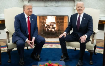 Trump Meets With Biden at the White House